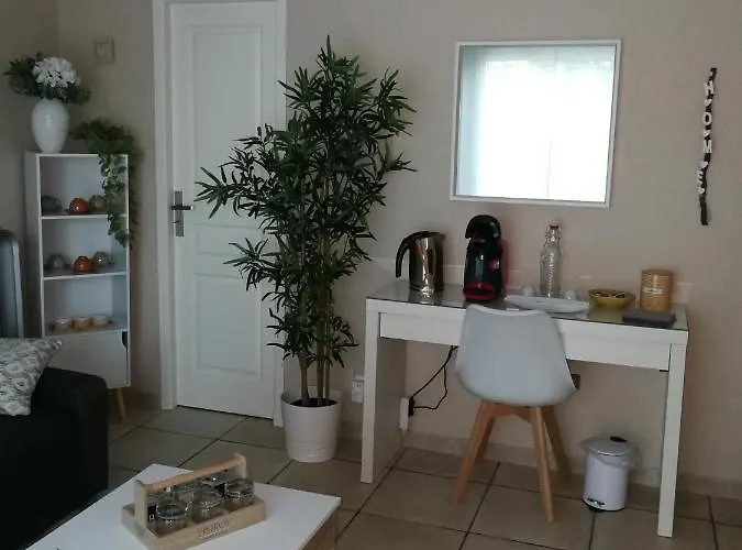 Au Doux Repos Bed & Breakfast